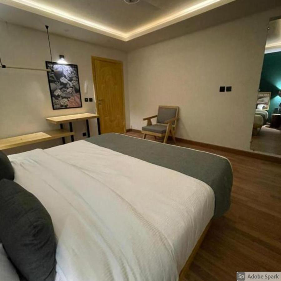 Eat And Read Hotel 스카르두 외부 사진