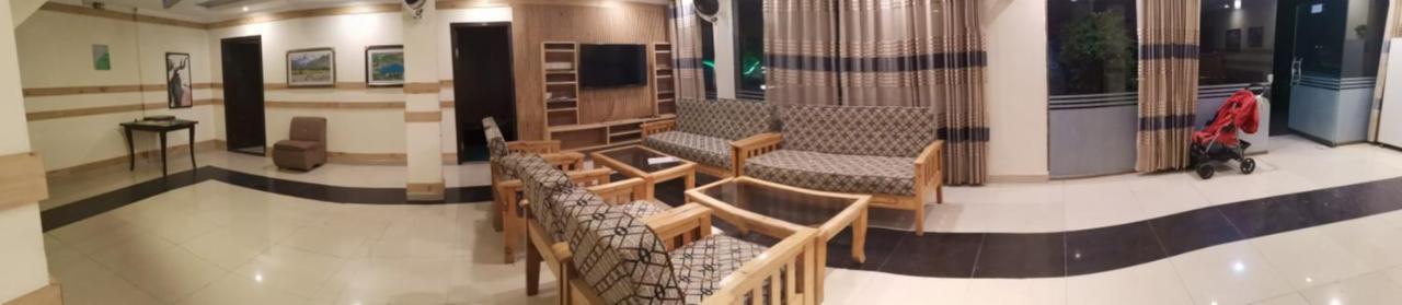 Eat And Read Hotel 스카르두 외부 사진