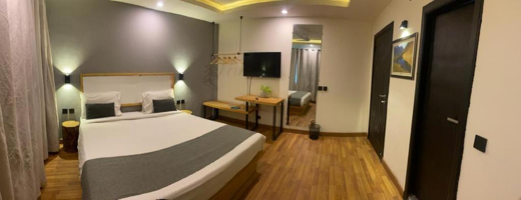 Eat And Read Hotel 스카르두 외부 사진