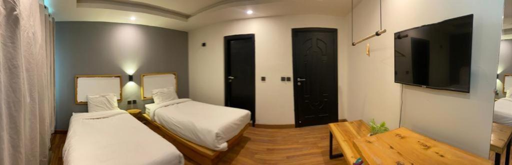 Eat And Read Hotel 스카르두 외부 사진