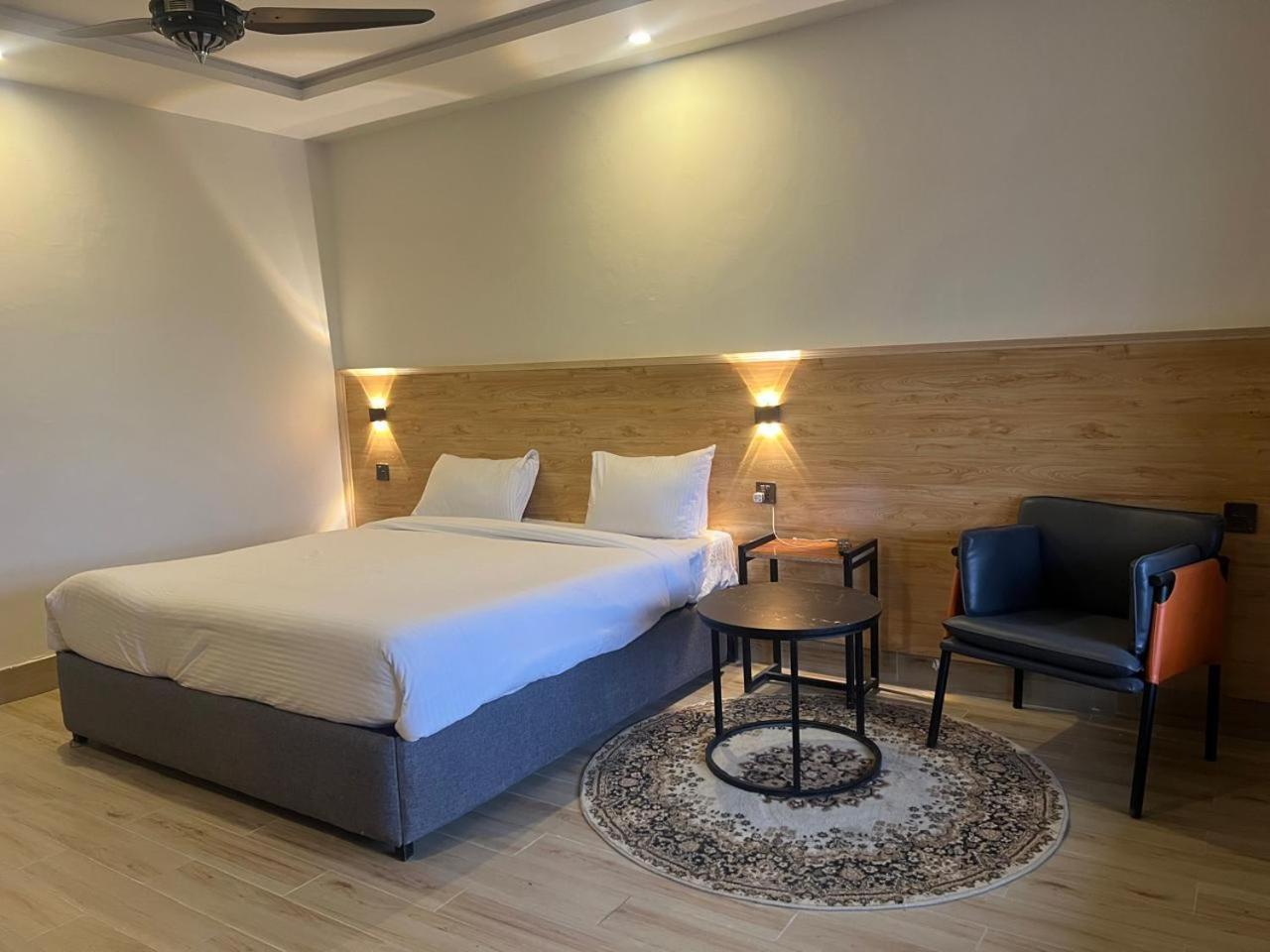 Eat And Read Hotel 스카르두 객실 사진